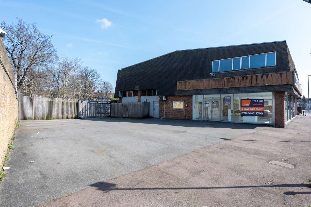 Industrial Unit in London - photo 4