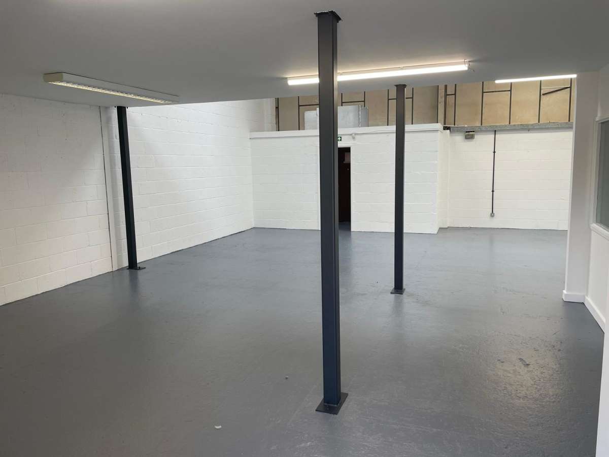 Industrial Unit in Banbury - photo 4