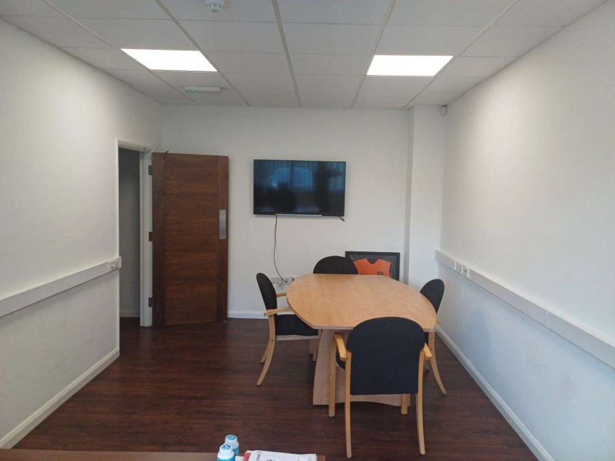 Industrial Unit in Kettering - photo 2