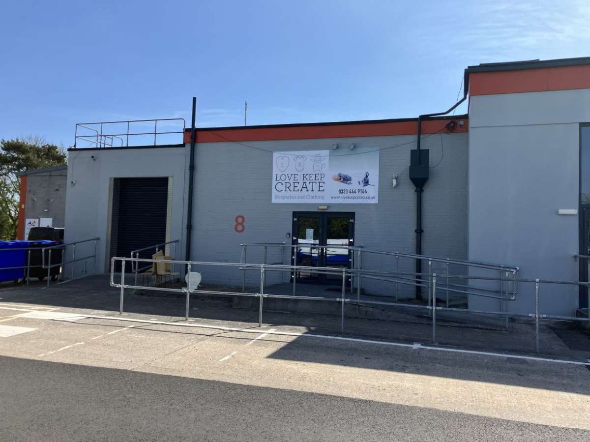 Industrial Unit in Plymouth - photo 2