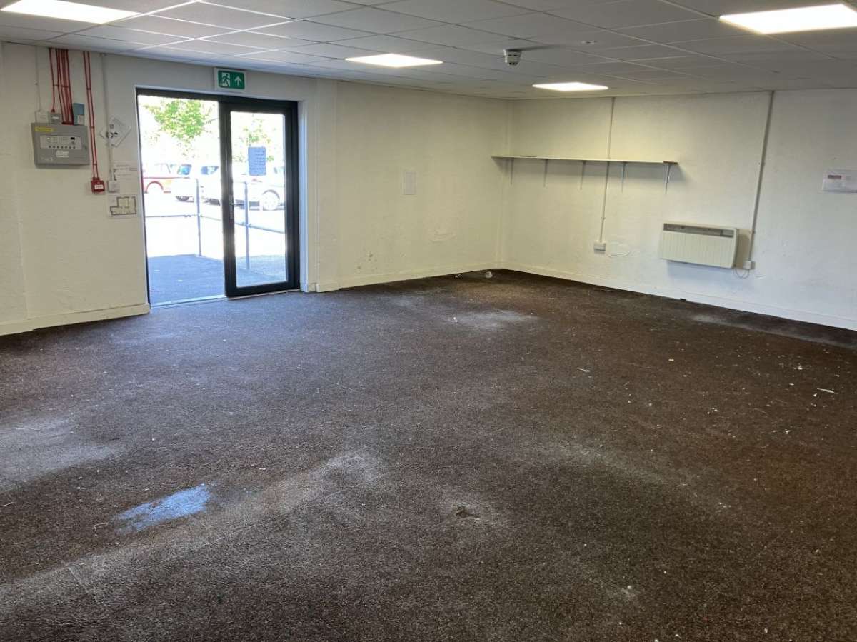 Industrial Unit in Plymouth - photo 4