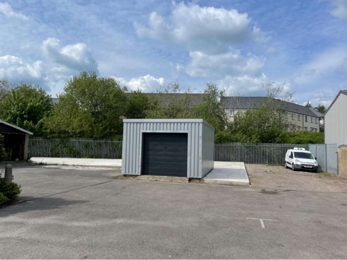 Industrial Unit in Radstock - photo 2