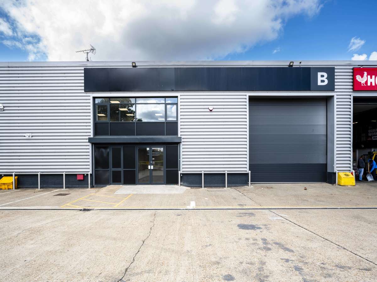 Industrial Unit in Walthamstow - photo 2