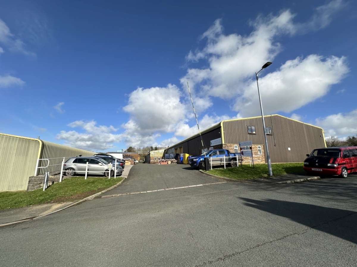 Industrial Unit in Plymouth - photo 3