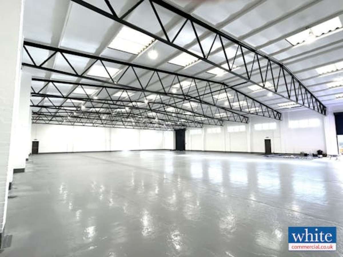 Industrial Unit in Bicester - photo 2