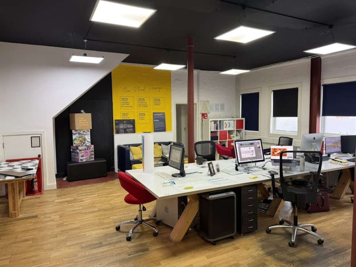 Industrial Unit in Chertsey - photo 3