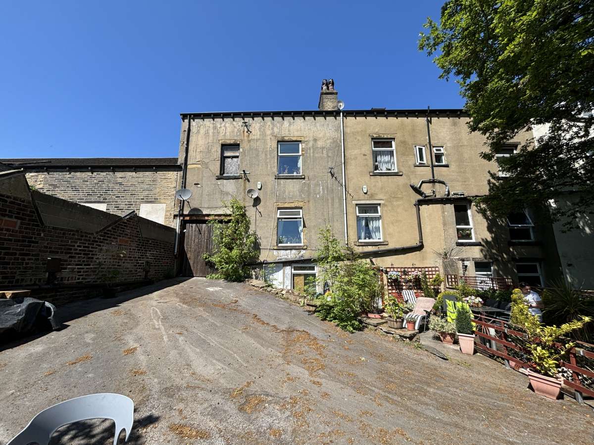 Industrial Unit in Halifax - photo 3