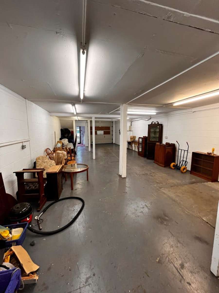 Industrial Unit in Portsmouth - photo 3