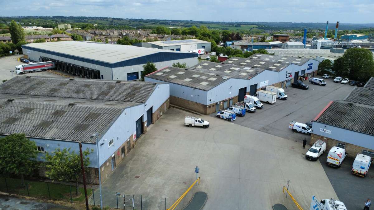 Industrial Unit in Bradford - photo 3