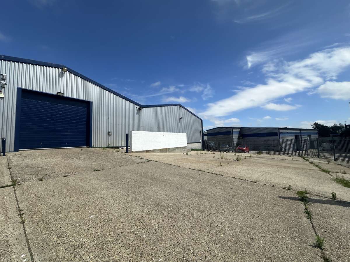 Industrial Unit in Ashford - photo 2