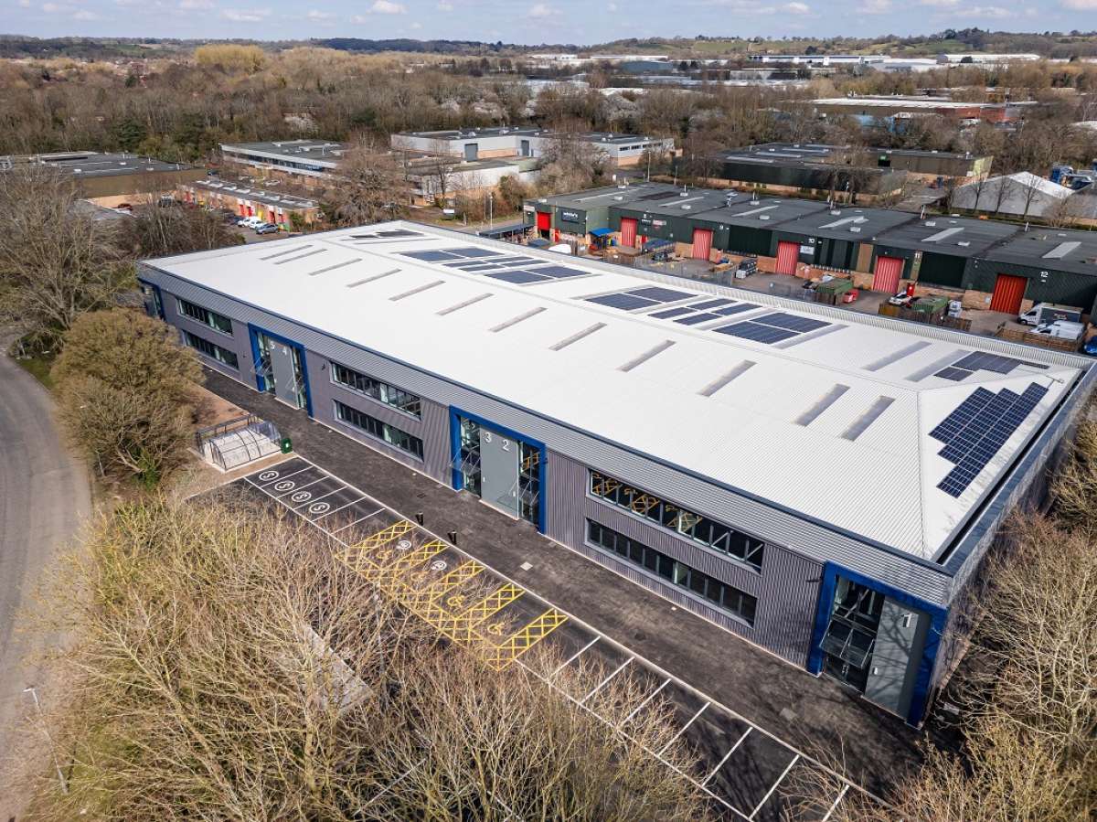 Industrial Unit in Redditch - photo 3