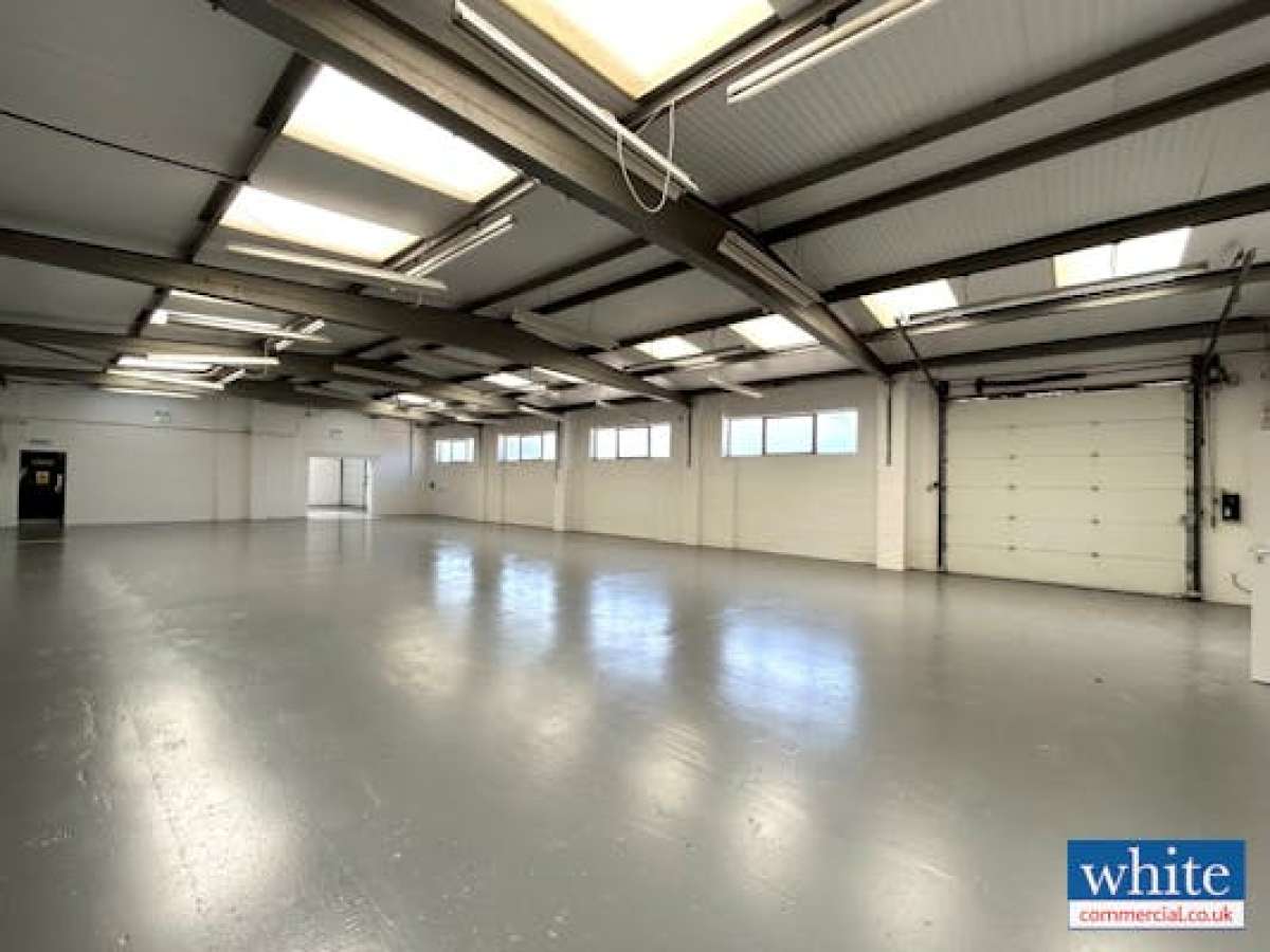 Industrial Unit in Bicester - photo 3