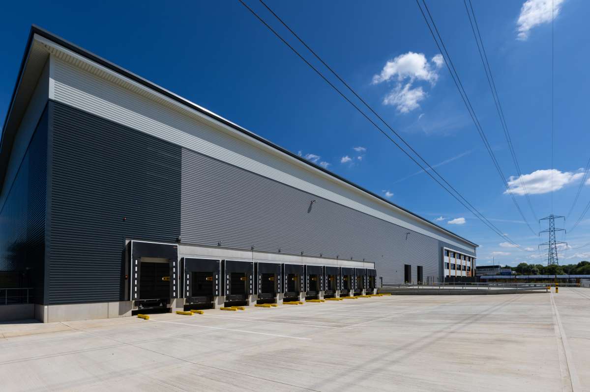 Industrial Unit in Nursling - photo 3