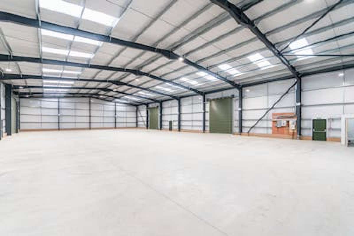 Industrial Unit in Sturminster Newton - photo 4