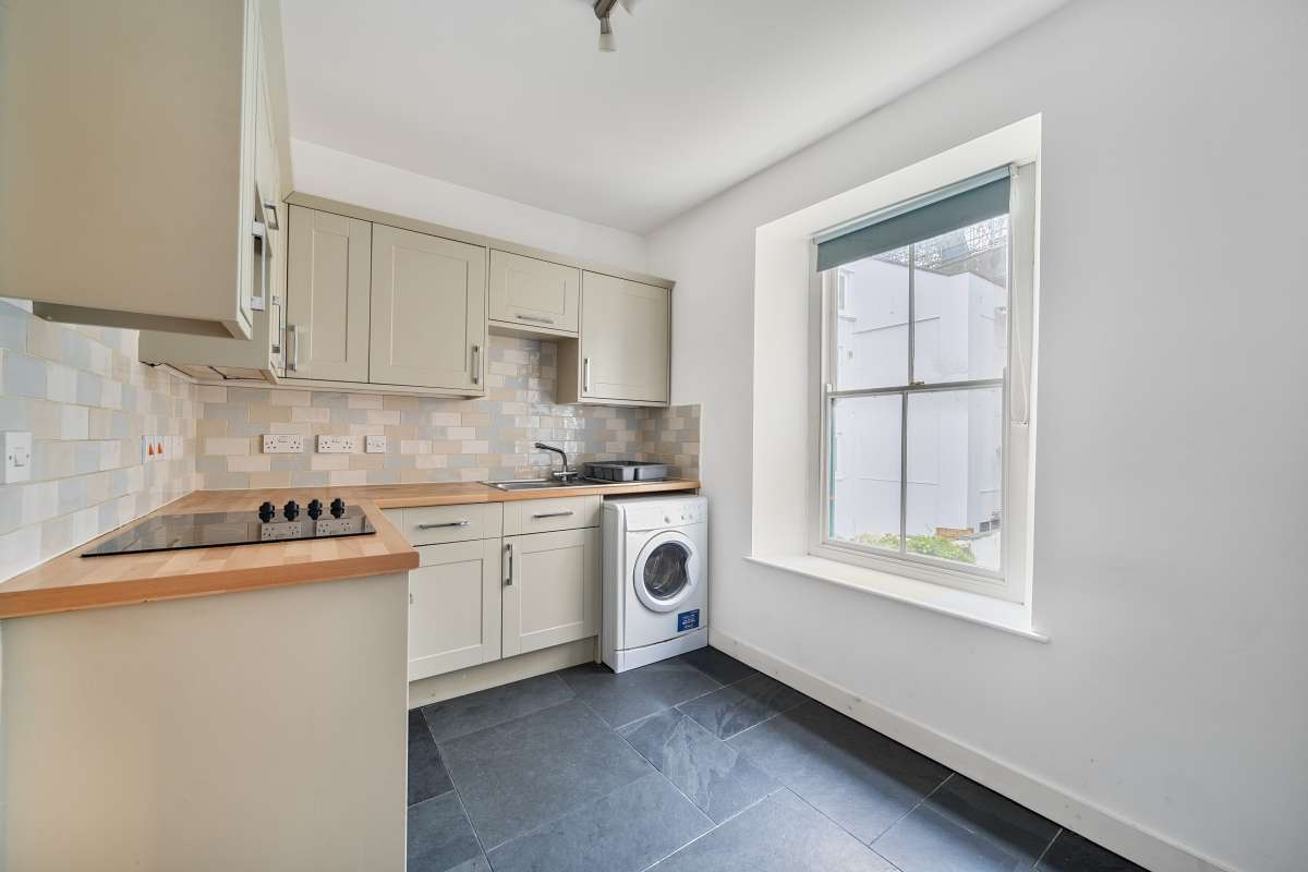 Industrial Unit in Truro - photo 4