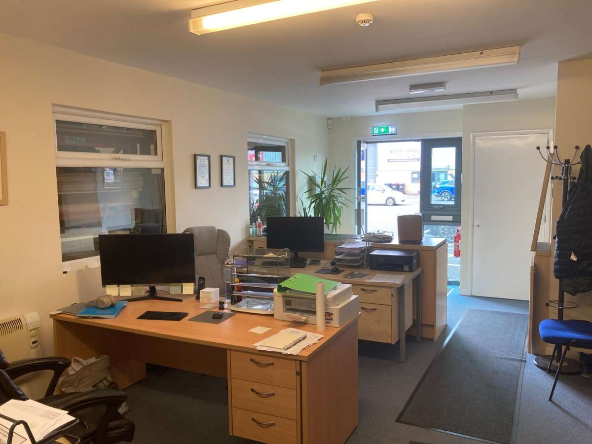 Industrial Unit in Telford - photo 3