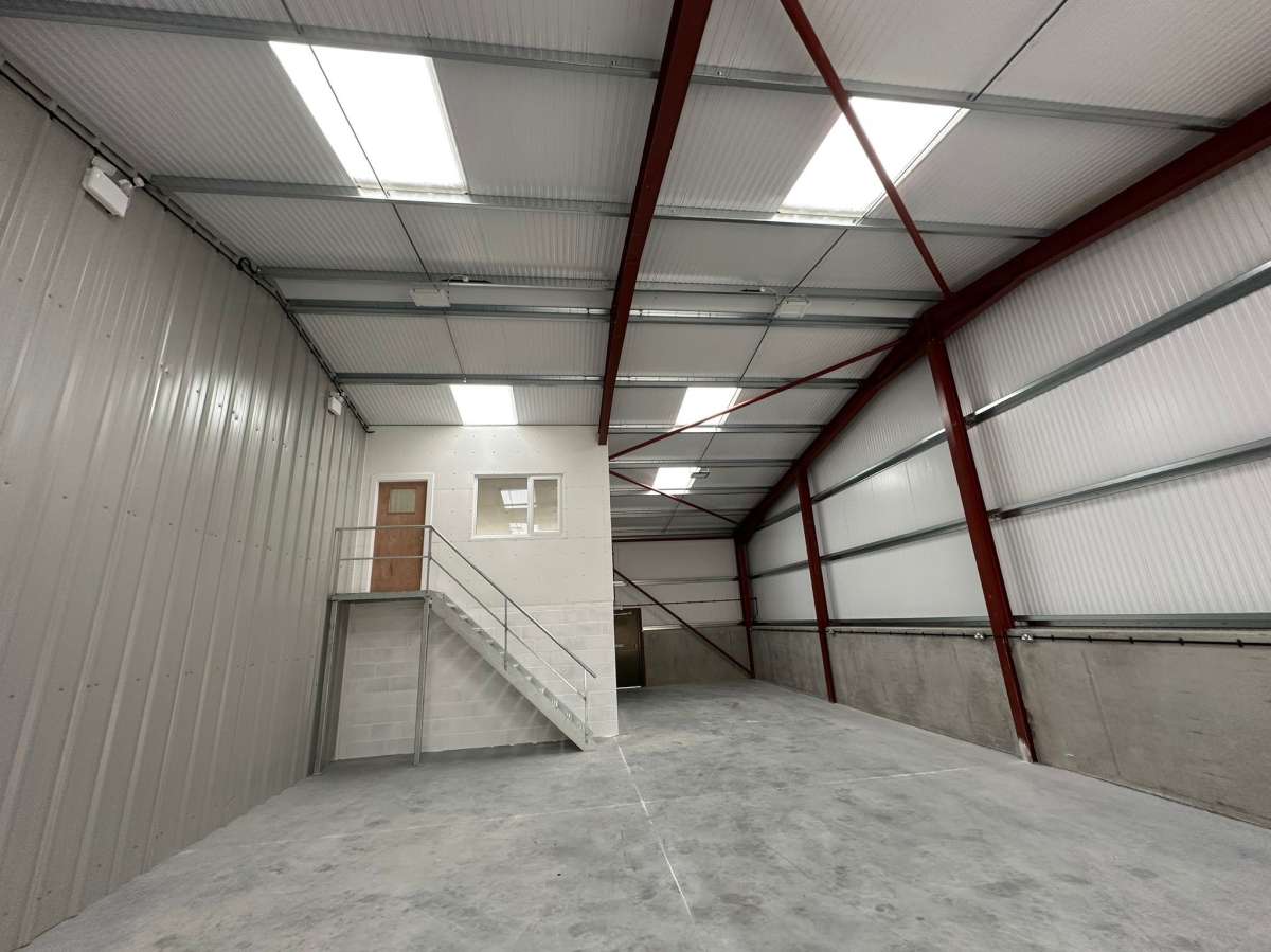 Industrial Unit in Exeter - photo 2