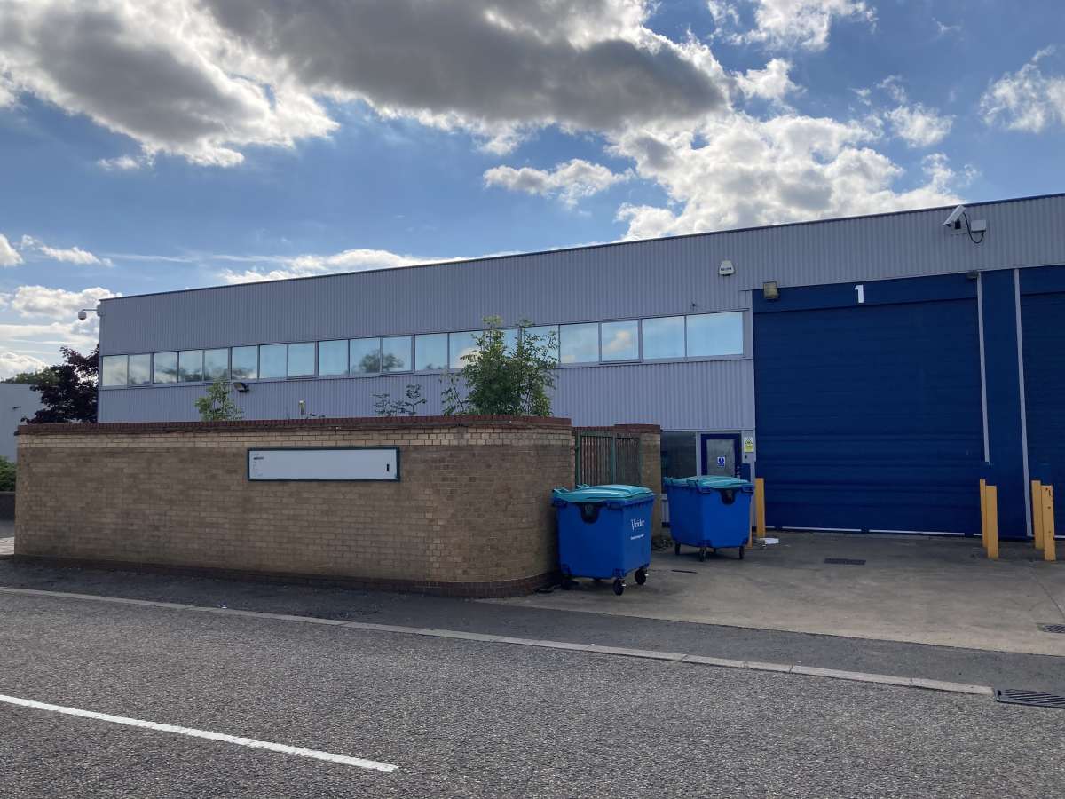 Industrial Unit in Peterborough - photo 3