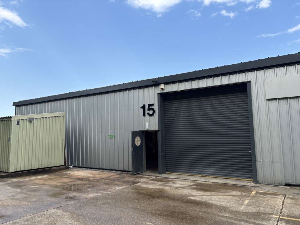 Industrial Unit in Uckfield - photo 2