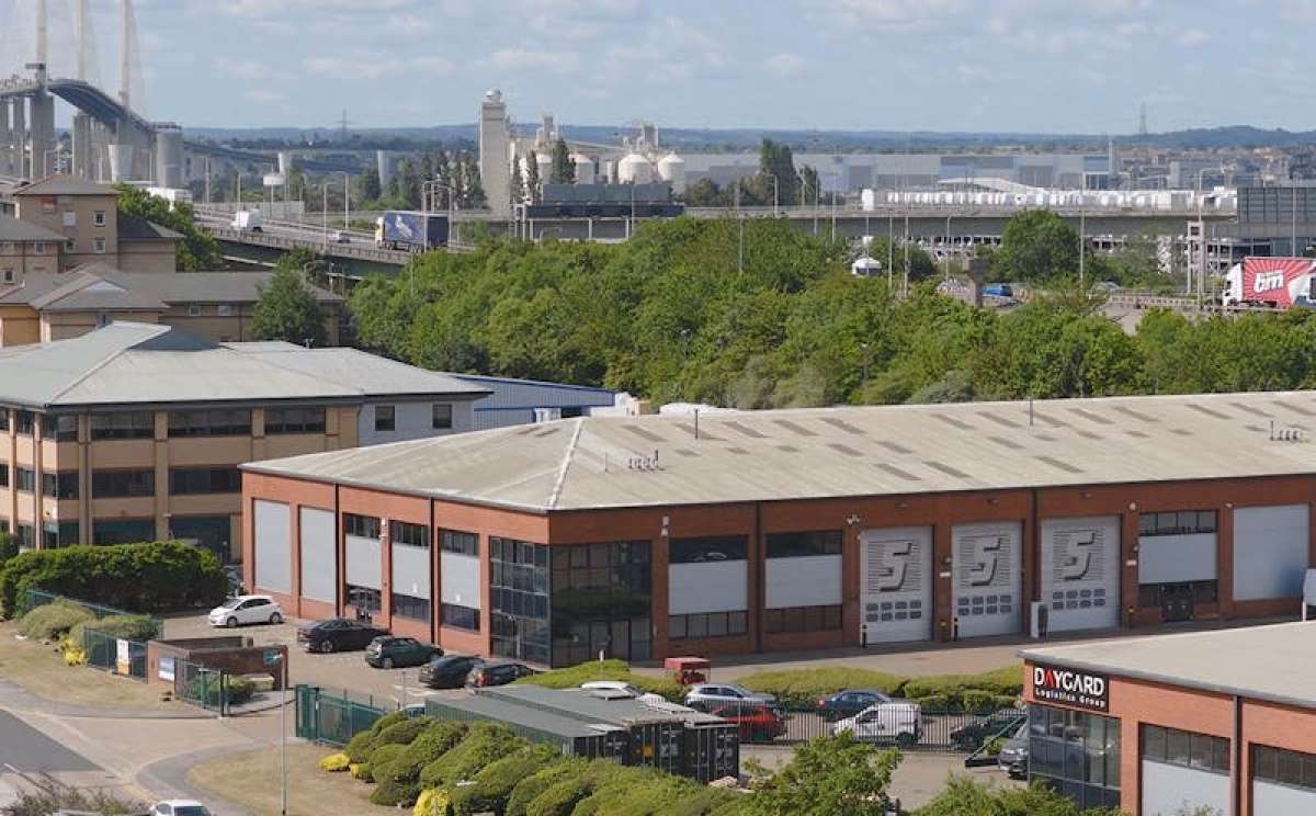 Industrial Unit in Grays - photo 4