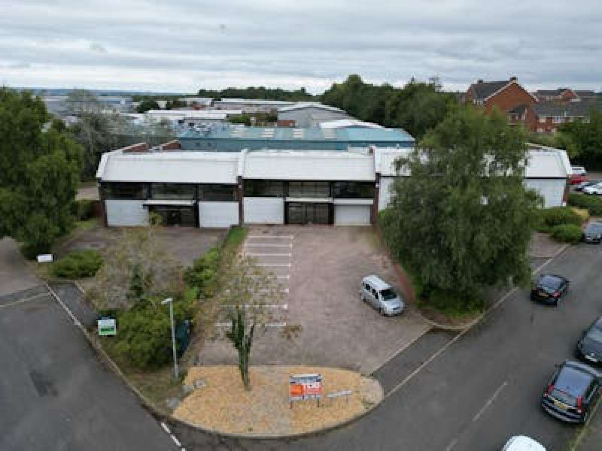 Industrial Unit in Daventry - photo 2