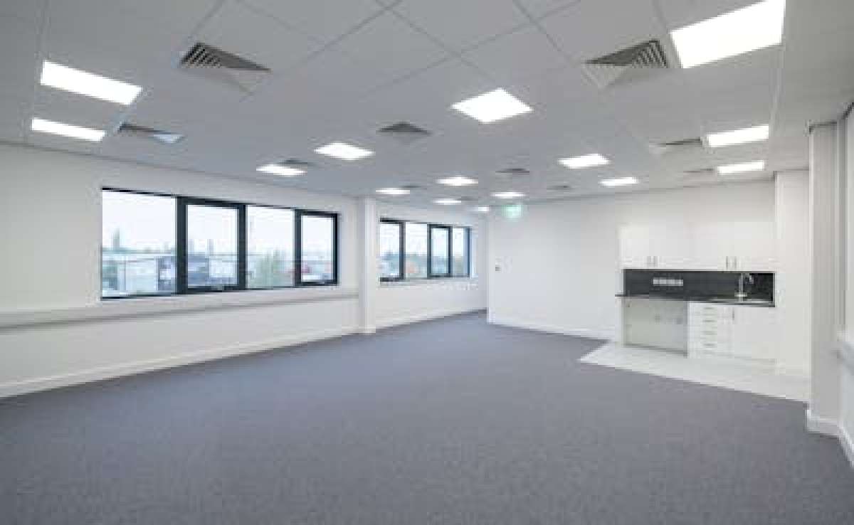 Industrial Unit in Corby - photo 4