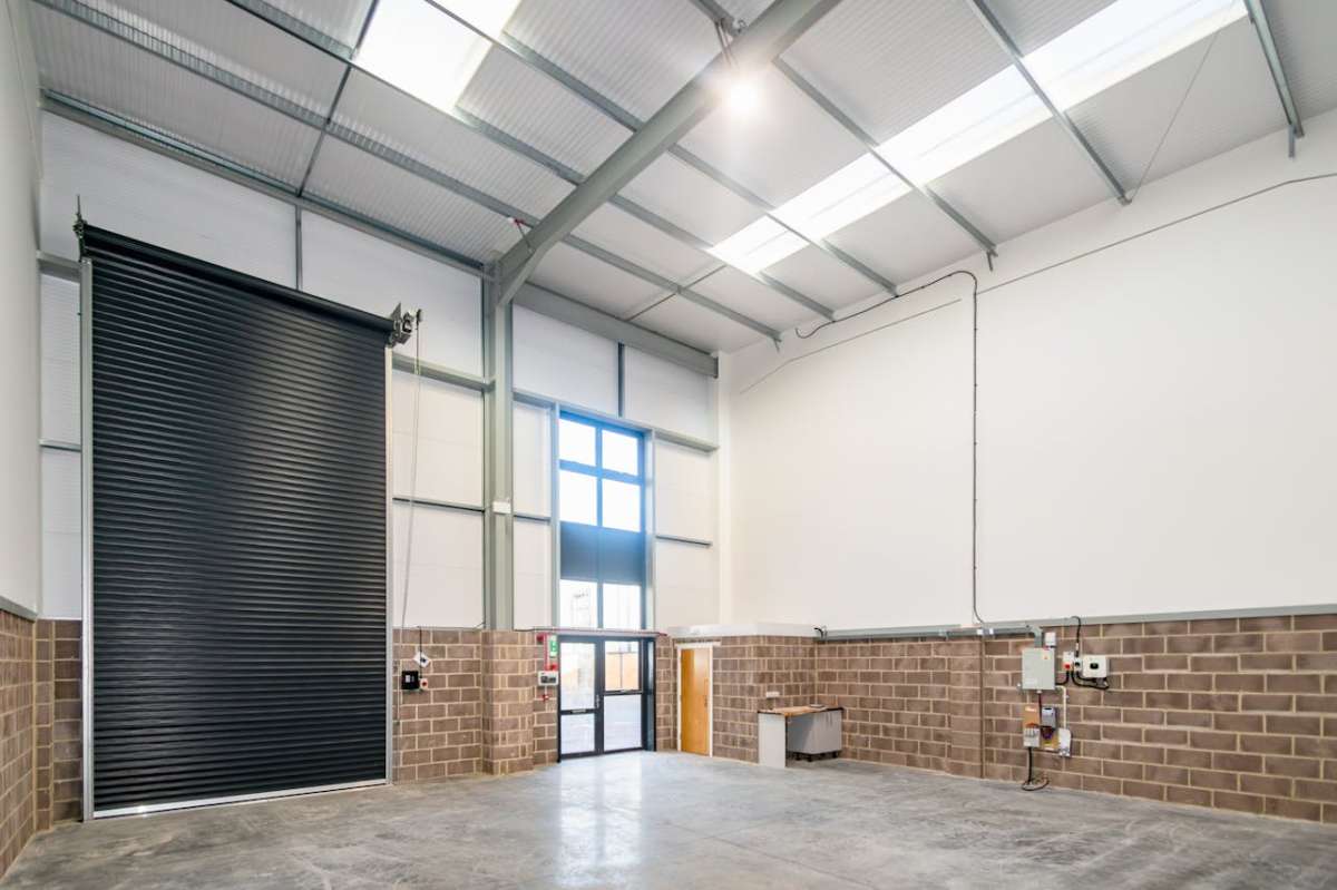 Industrial Unit in Wimborne - photo 2