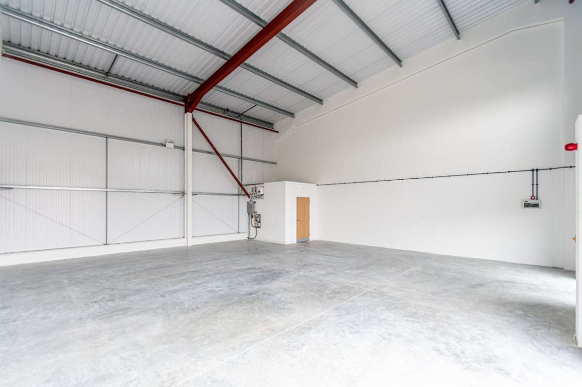 Industrial Unit in Dorchester - photo 3