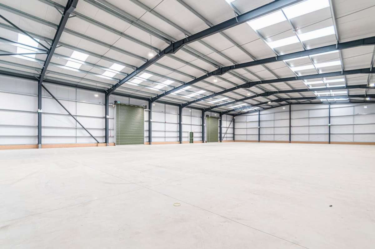 Industrial Unit in Sturminster Newton - photo 3
