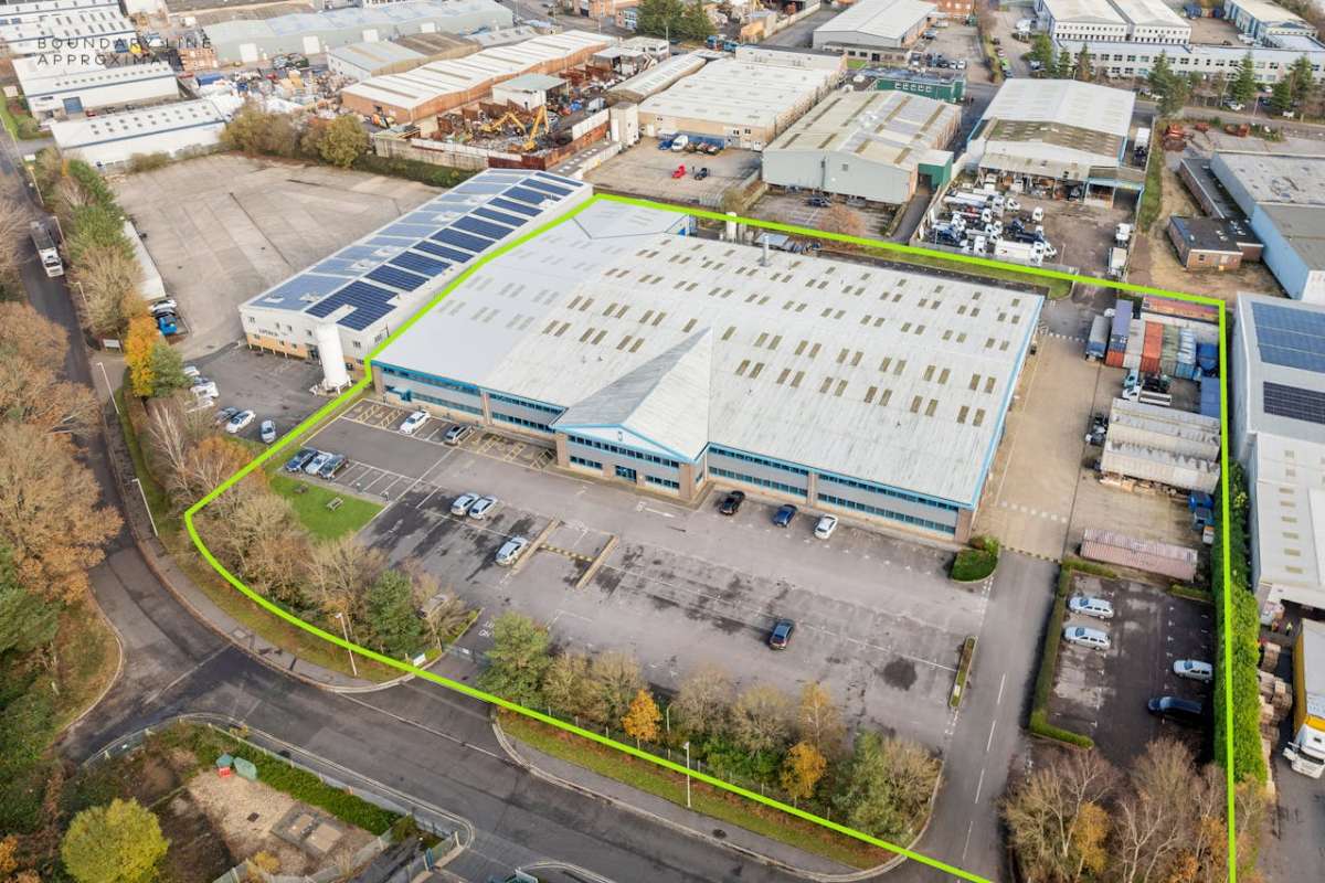 Retail/Shop in Wimborne - photo 2