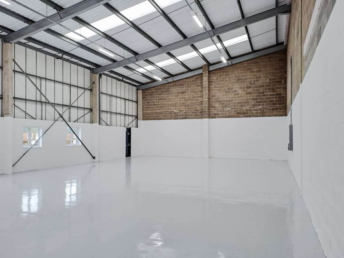 Industrial Unit in Poole - photo 3