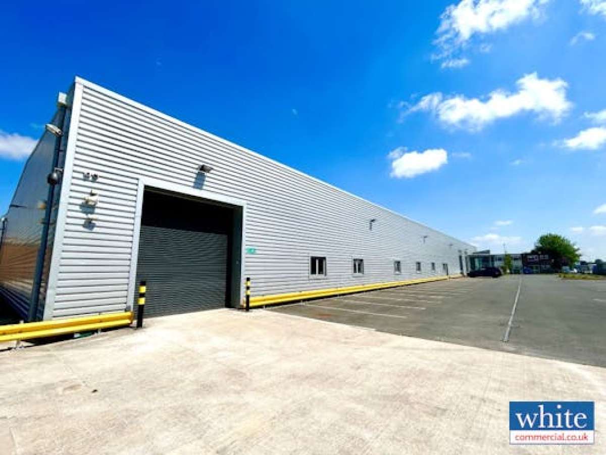 Industrial Unit in Bicester - photo 3