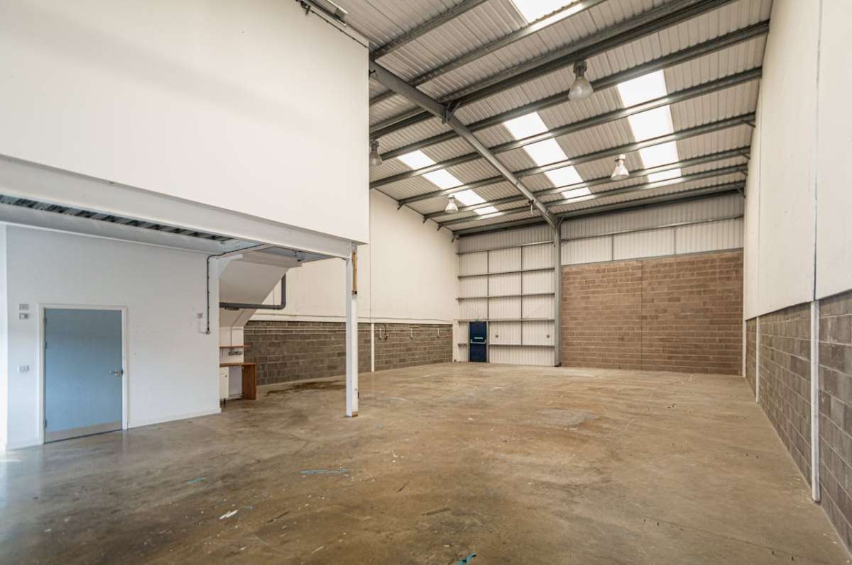 Industrial Unit in Christchurch - photo 2