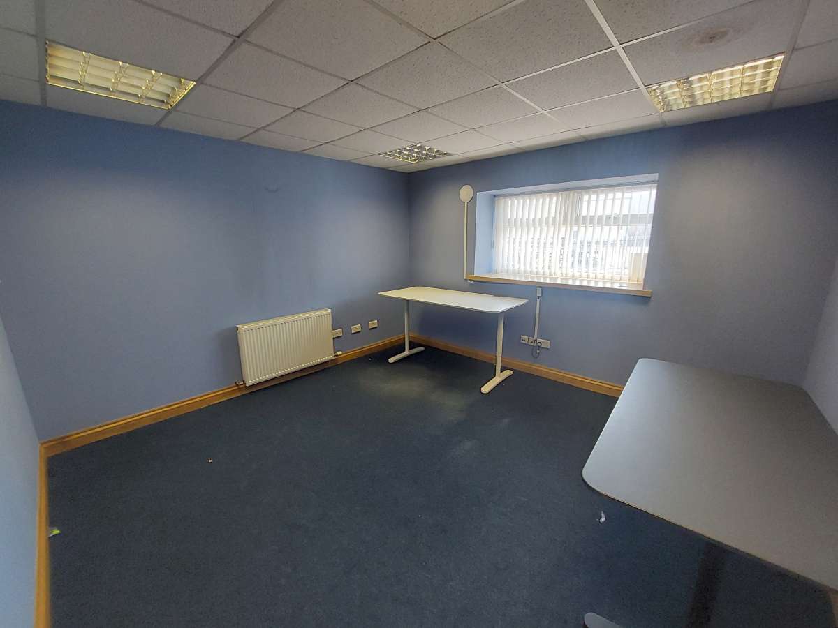 Industrial Unit in Falkirk - photo 4