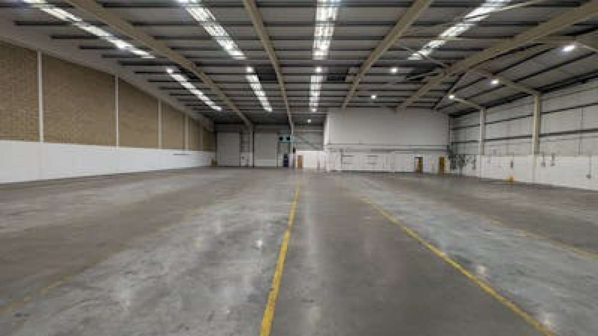 Industrial Unit in Fareham - photo 3