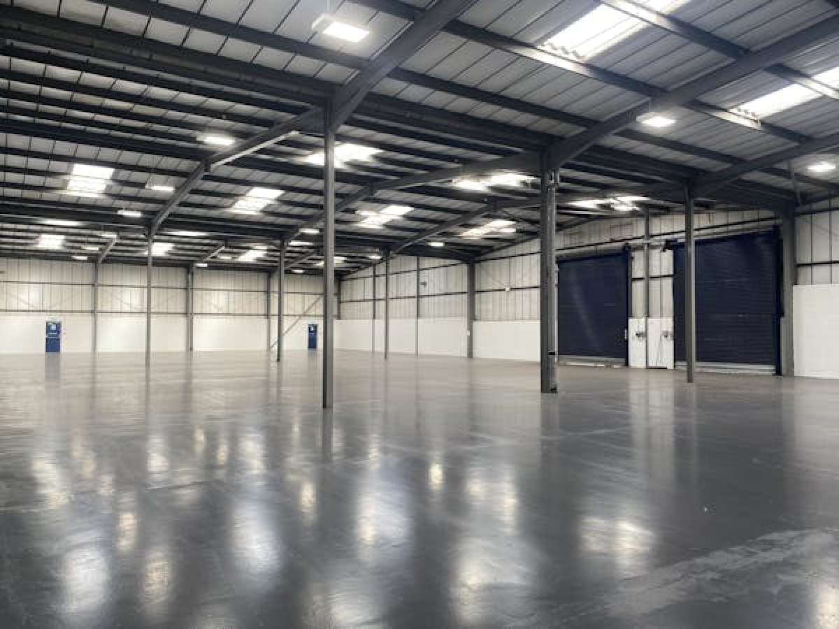 Industrial Unit in Oldbury - photo 2