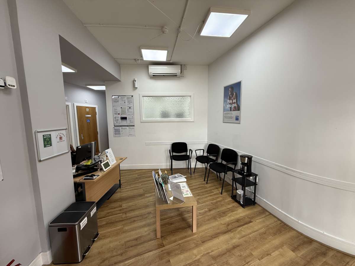 Industrial Unit in Croydon - photo 3