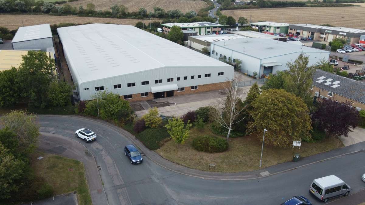 Industrial Unit in St Ives (Cambs) - photo 3