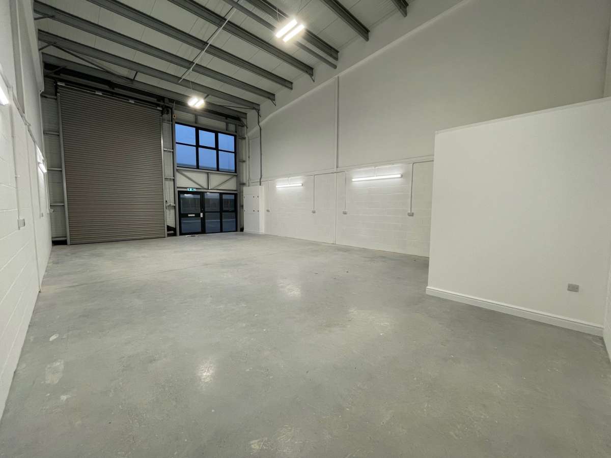Industrial Unit in Plymouth - photo 4