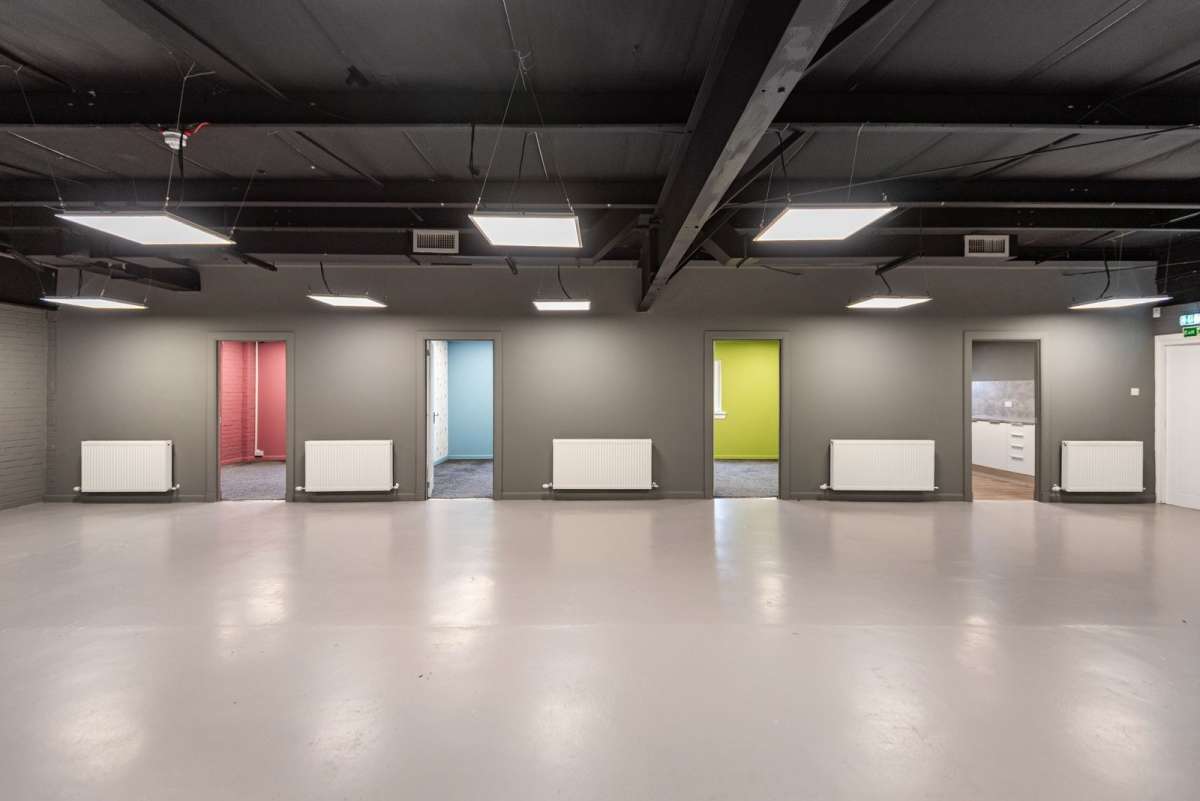 Industrial Unit in Dunfermline - photo 3