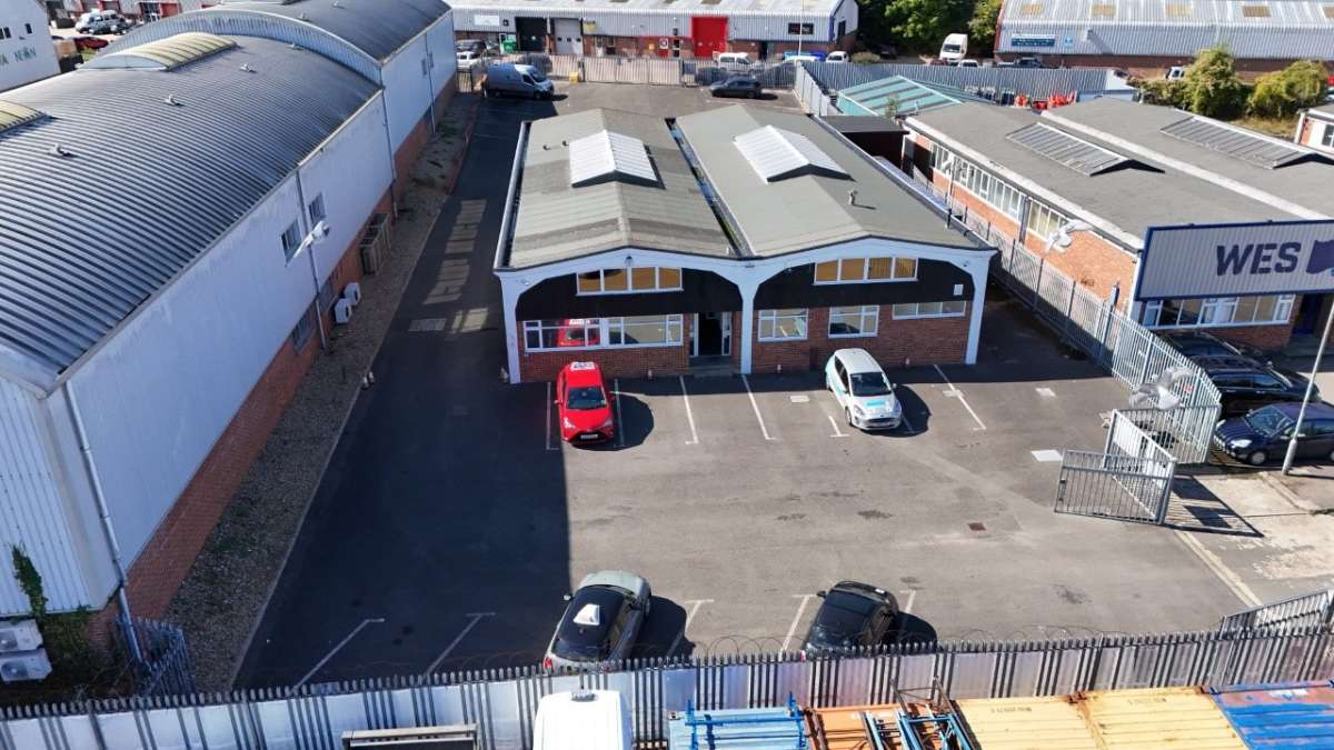 Industrial Unit in Witham - photo 2