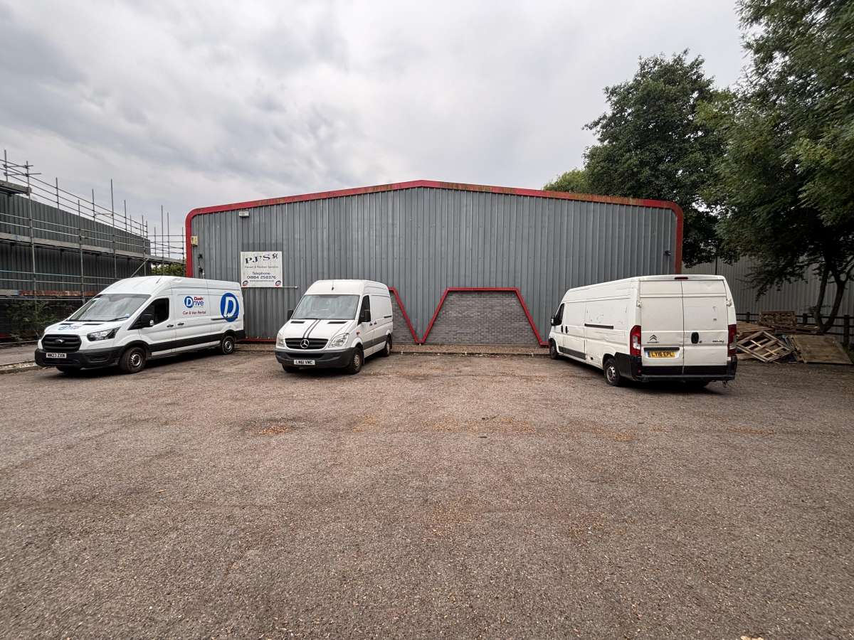 Industrial Unit in Tiverton - photo 4