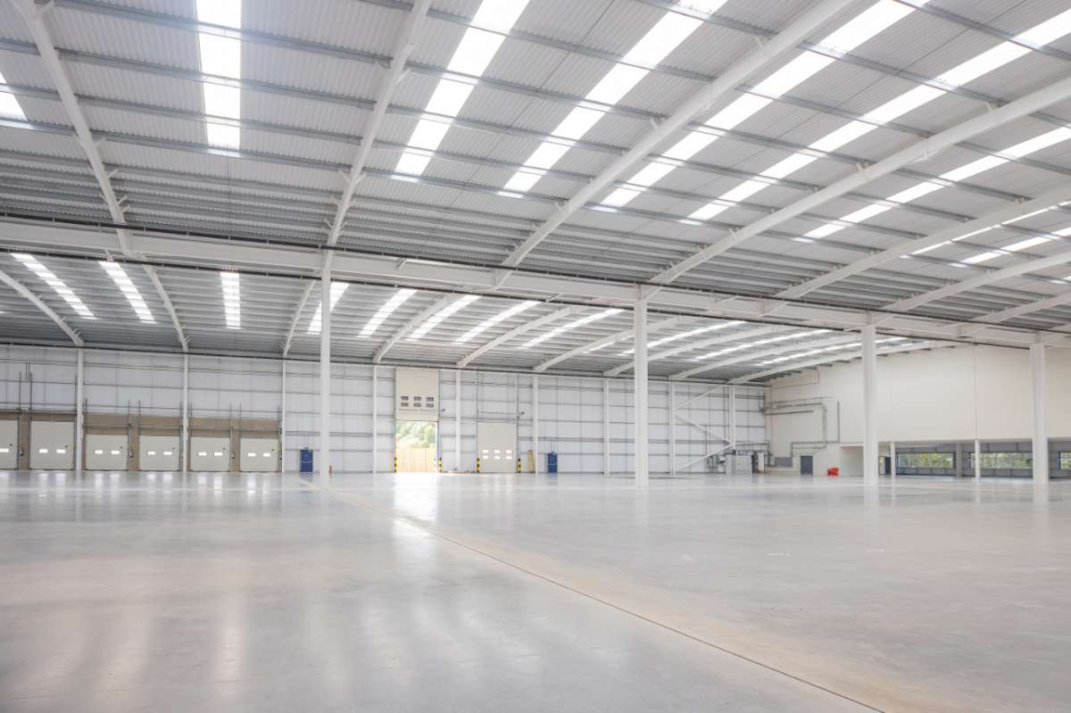 Industrial Unit in Wolverhampton - photo 3