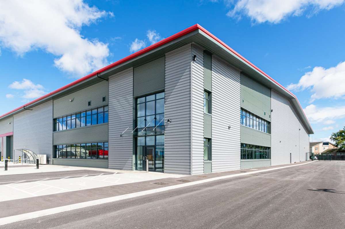 Industrial Unit in Poole - photo 3