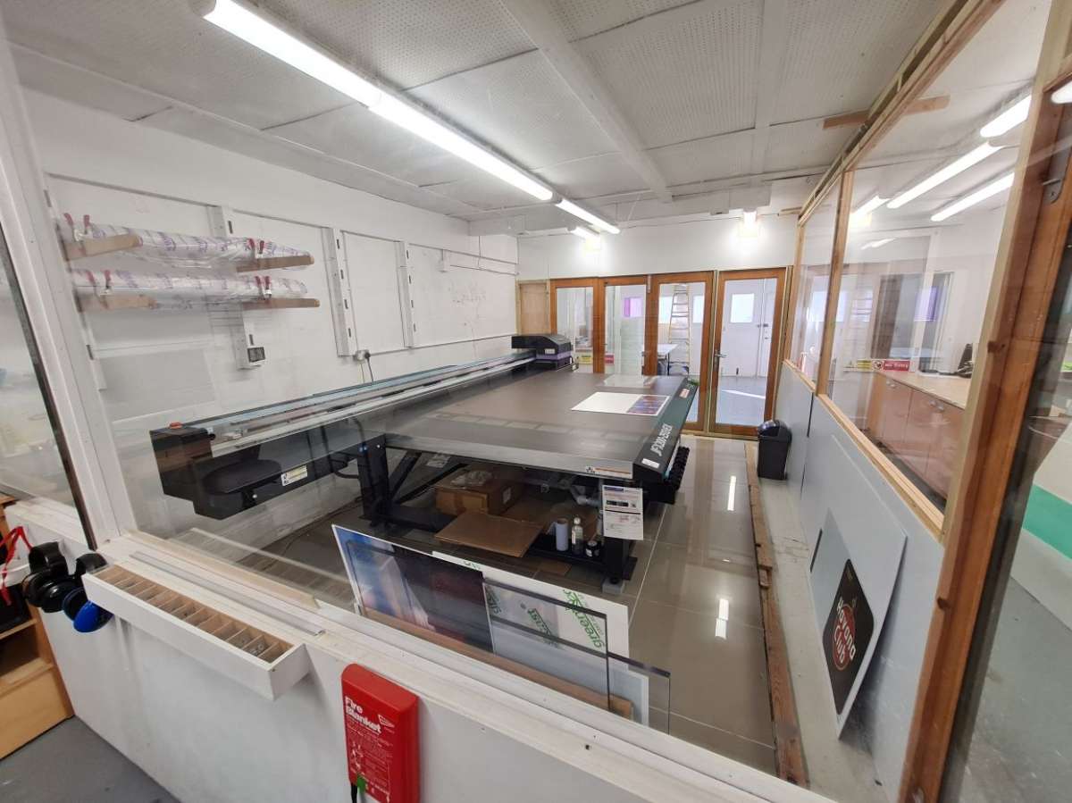 Industrial Unit in Plymouth - photo 3