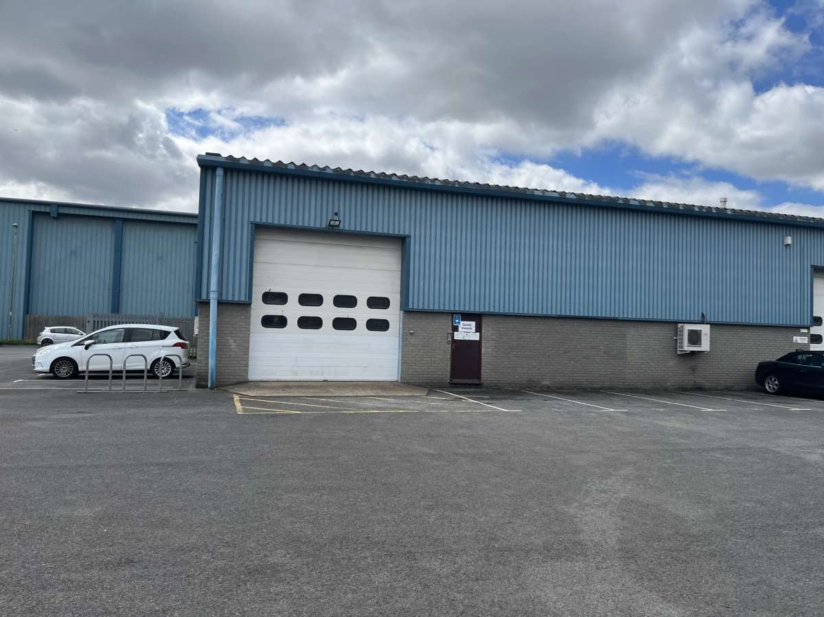 Industrial Unit in Andover - photo 2