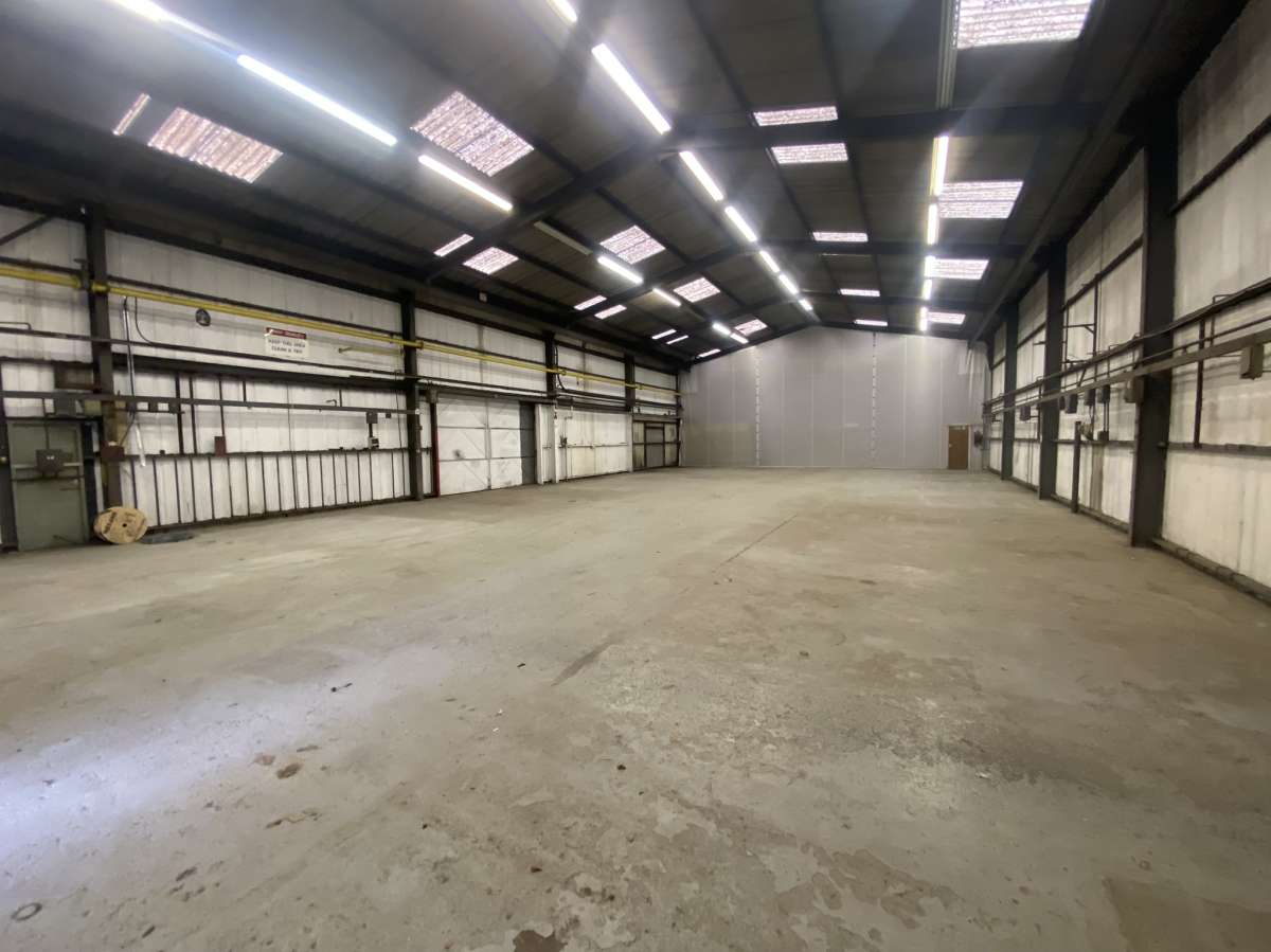 Industrial Unit in Southampton - photo 2