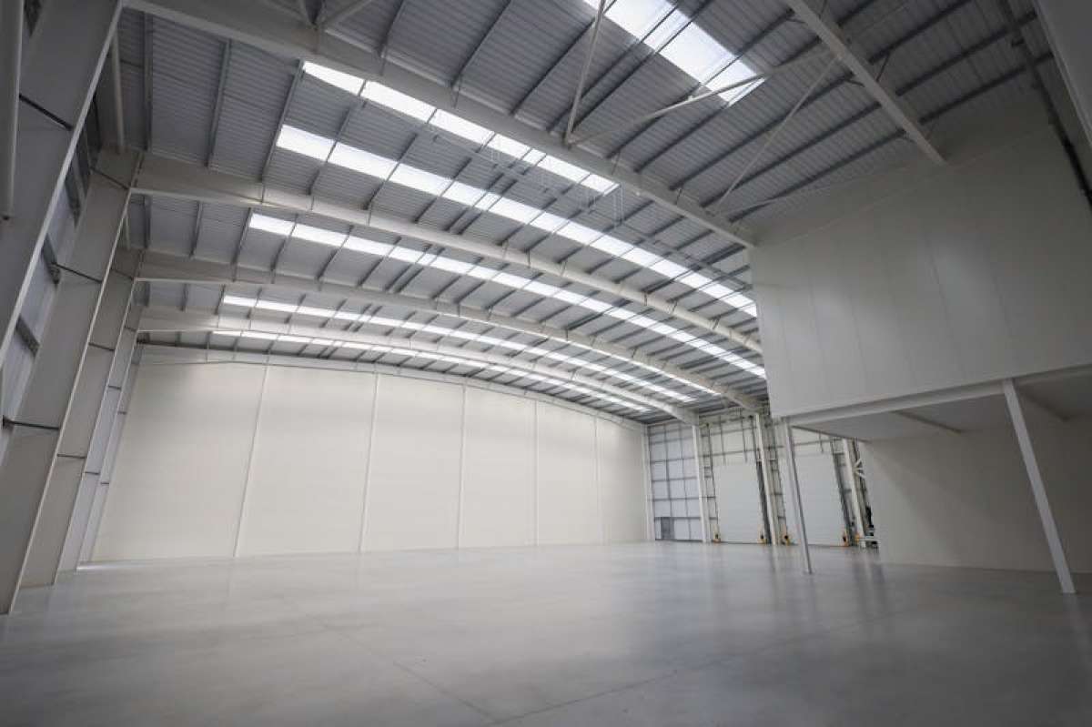 Industrial Unit in Portsmouth - photo 3