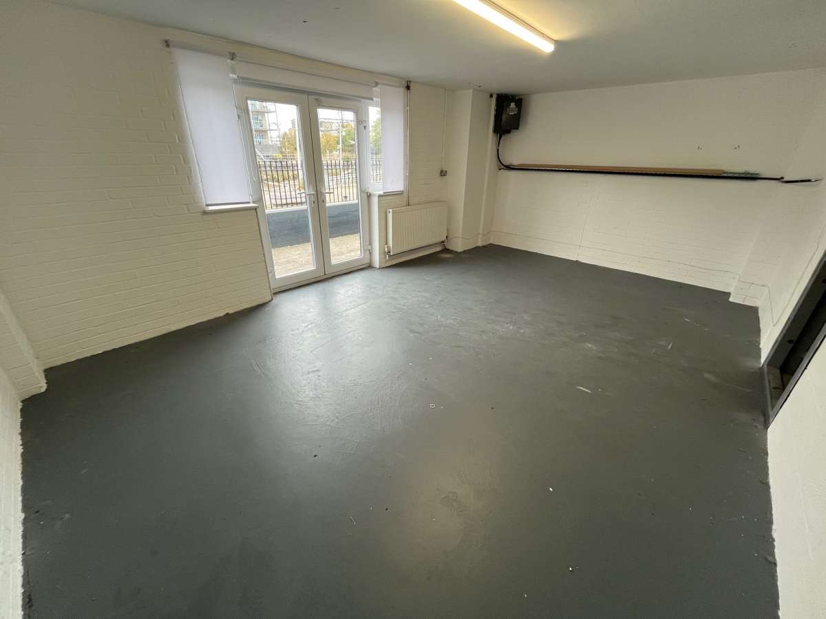Industrial Unit in Colchester - photo 4