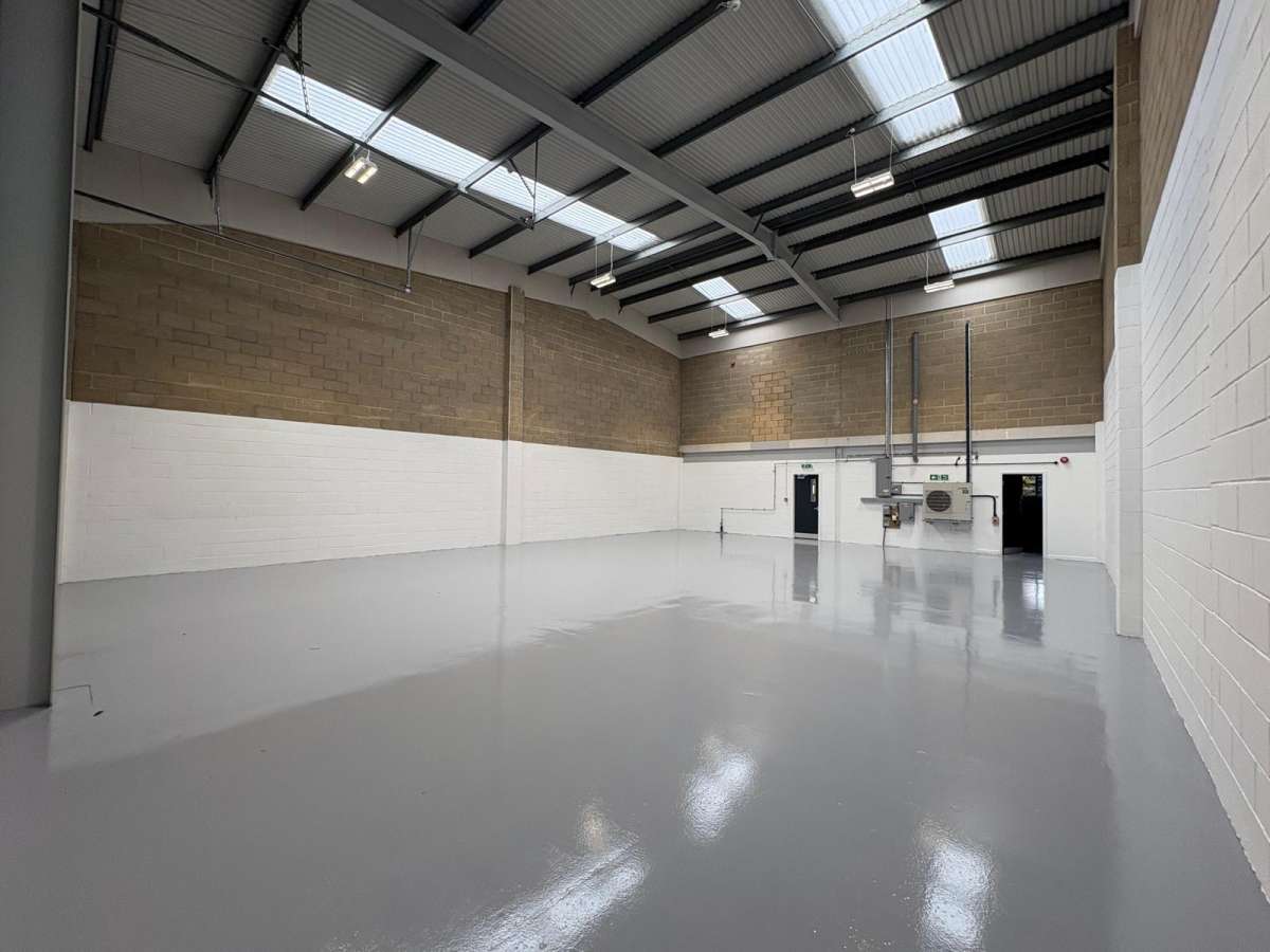 Industrial Unit in Milton Keynes - photo 4